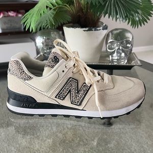 New Balance 574 Off White w/ Black Leopard Print Sz 10
